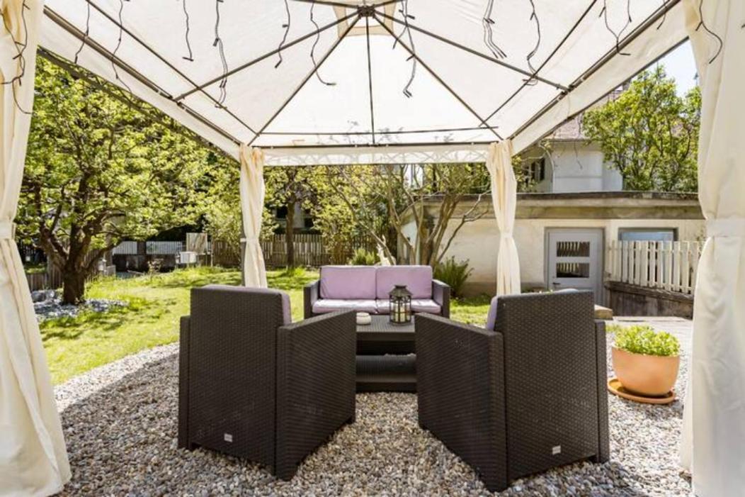 Max Aviation Villa & Apartments Berna Exterior foto