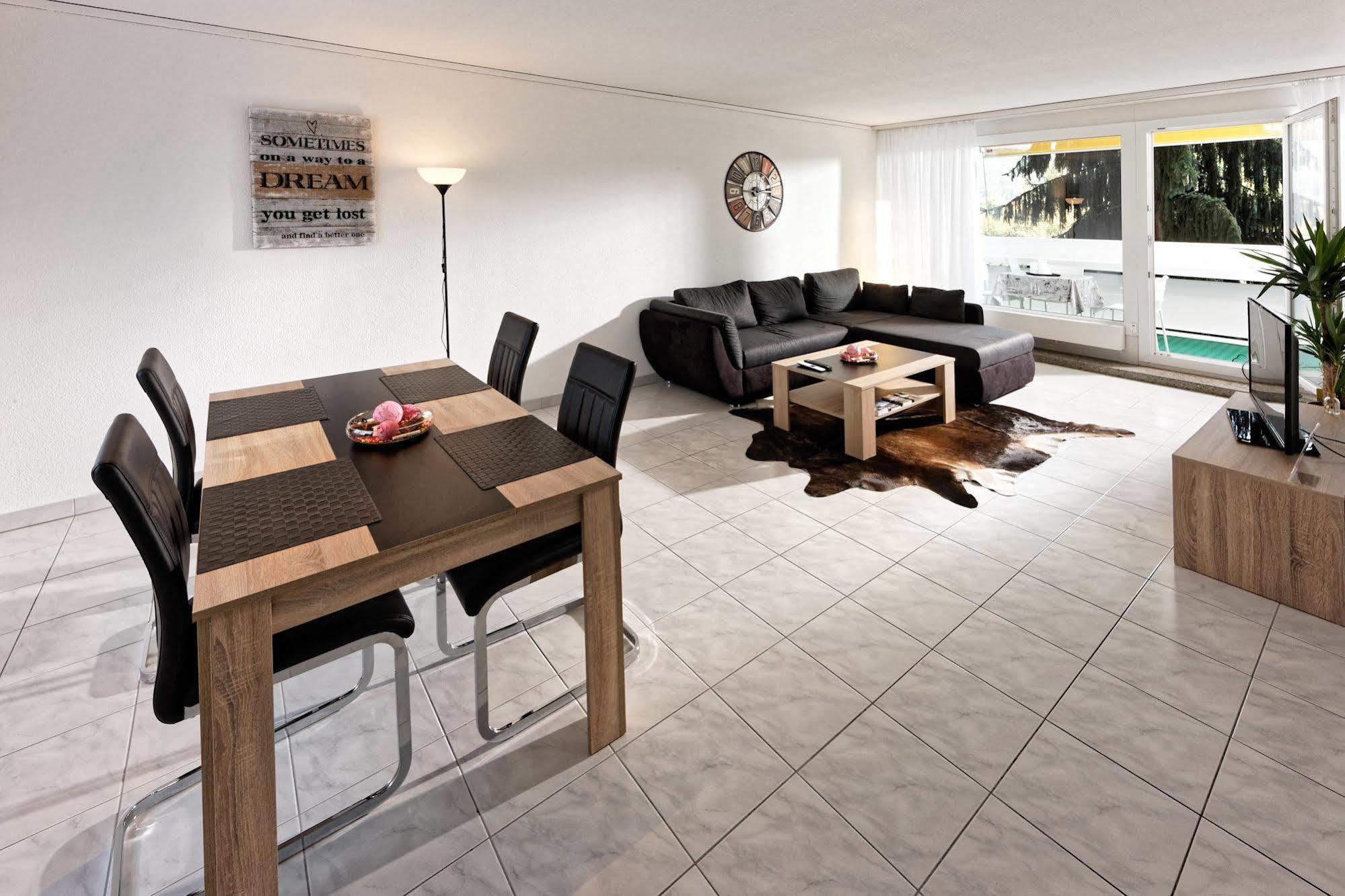 Max Aviation Villa & Apartments Berna Exterior foto